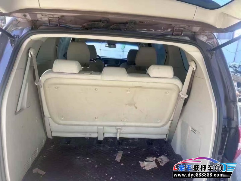 18年别克GL8轿车抵押车出售