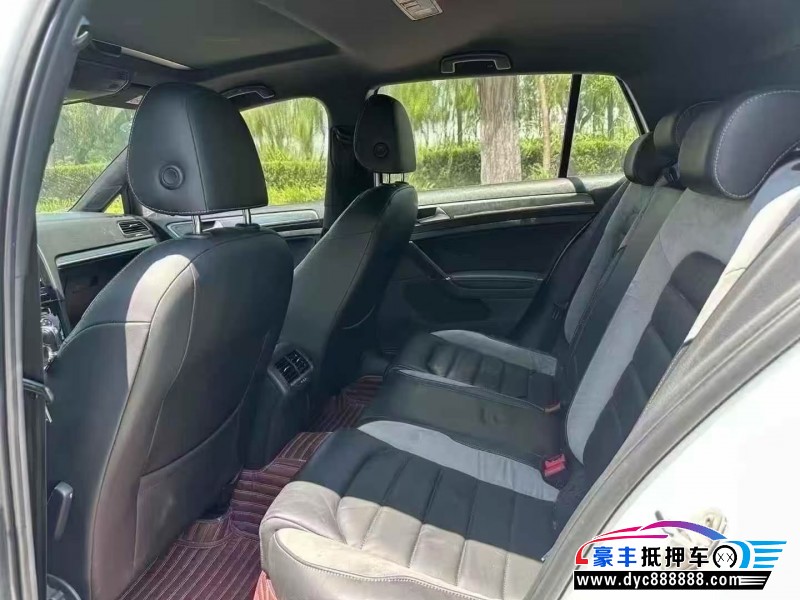 20年大众高尔夫轿车抵押车出售