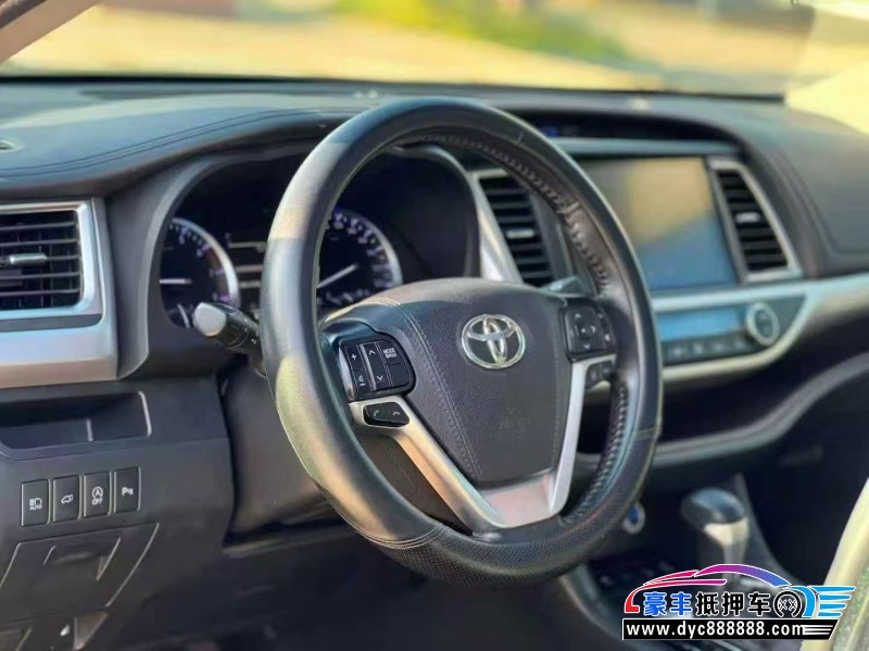 19年丰田汉兰达轿车抵押车出售