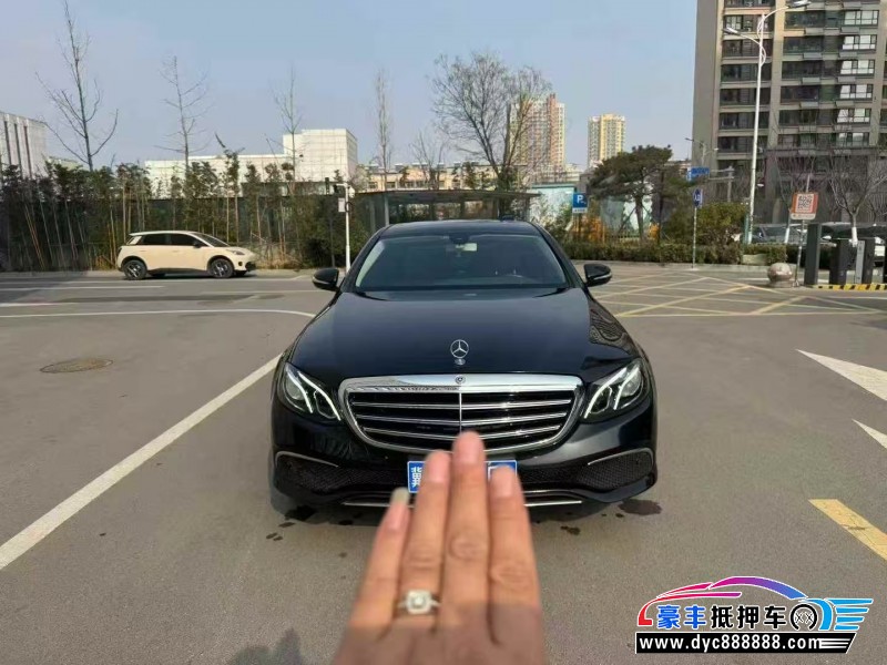 18年奔驰E轿车抵押车出售