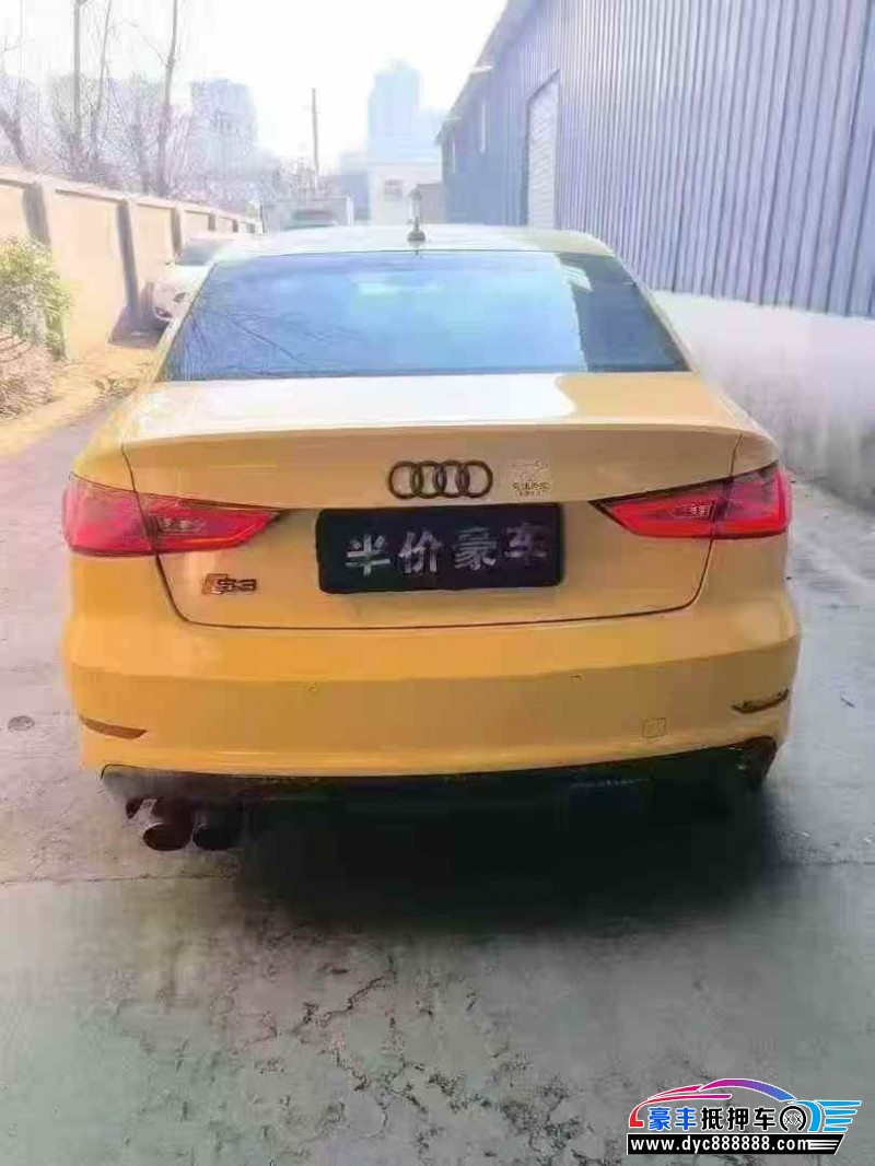 17年奥迪S3轿车抵押车出售