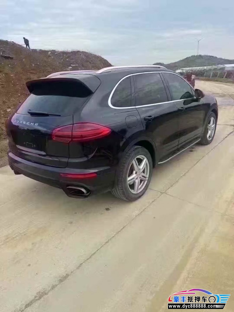 17年保时捷卡宴轿车抵押车出售