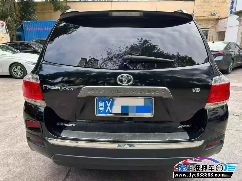 14年丰田汉兰达轿车抵押车出售