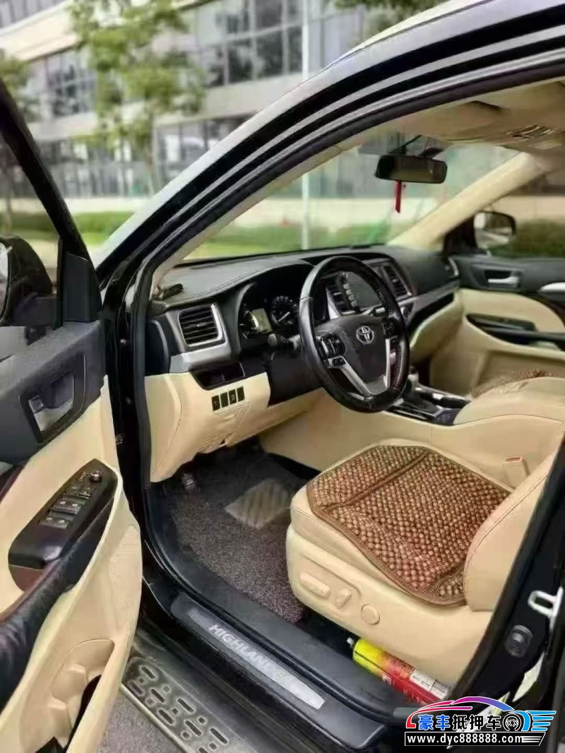 15年丰田汉兰达轿车抵押车出售