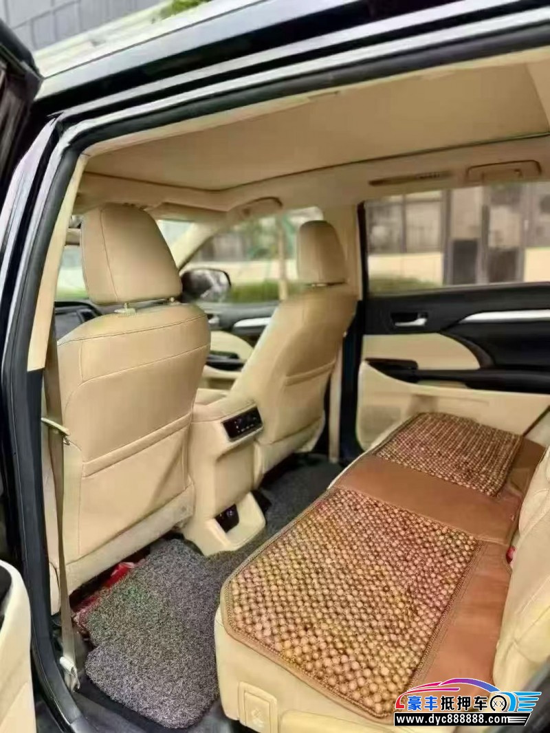 15年丰田汉兰达轿车抵押车出售