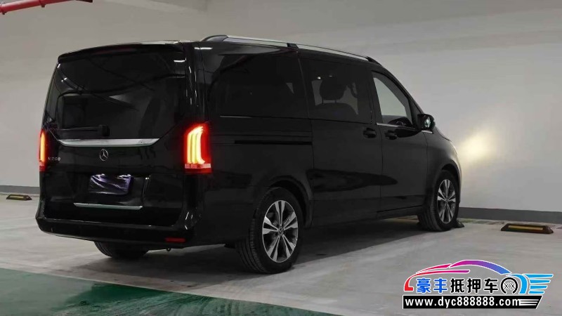 18年奔驰V轿车抵押车出售