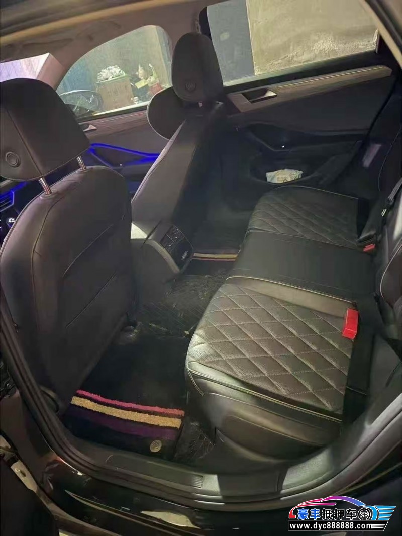 23年大众速腾轿车抵押车出售