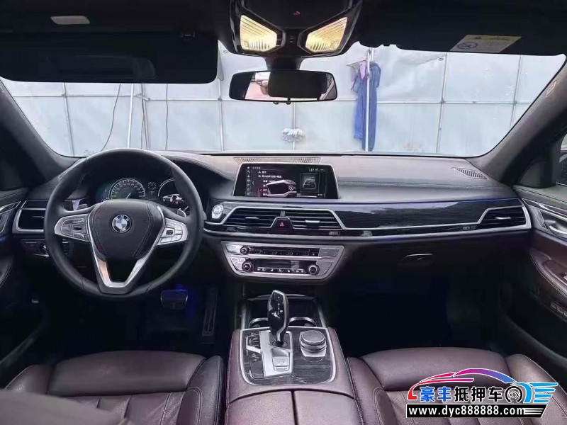 18年宝马7系轿车抵押车出售