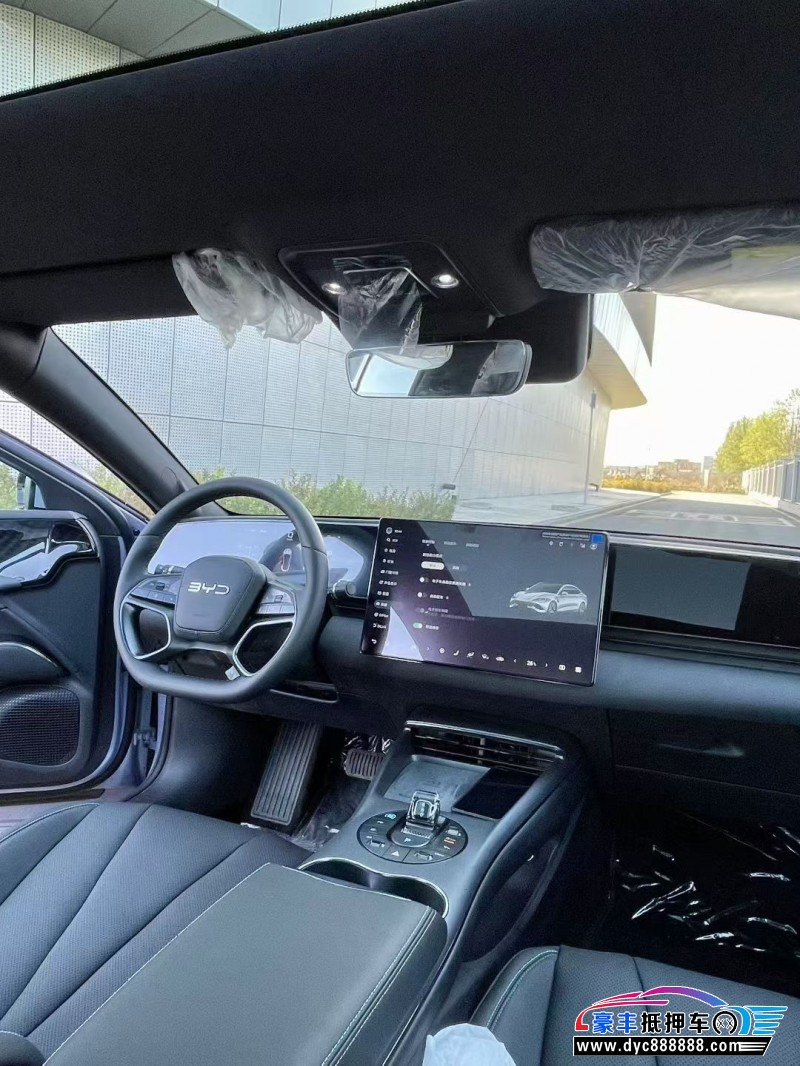 25年比亚迪海豹轿车抵押车出售