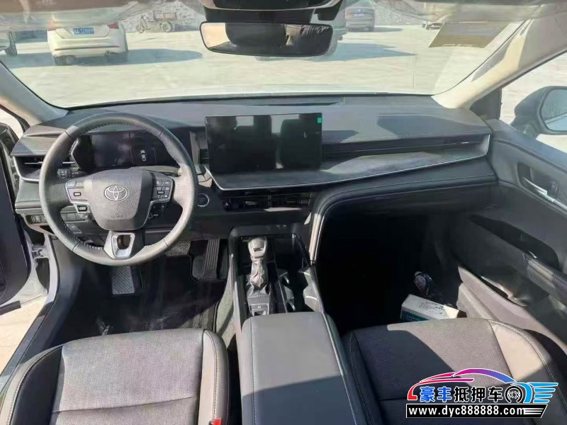 26年丰田凯美瑞轿车抵押车出售