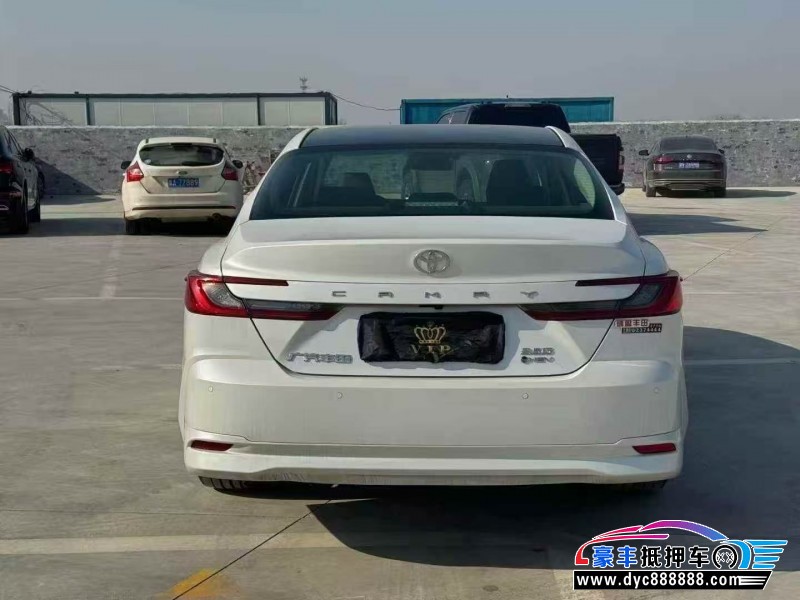 26年丰田凯美瑞轿车抵押车出售