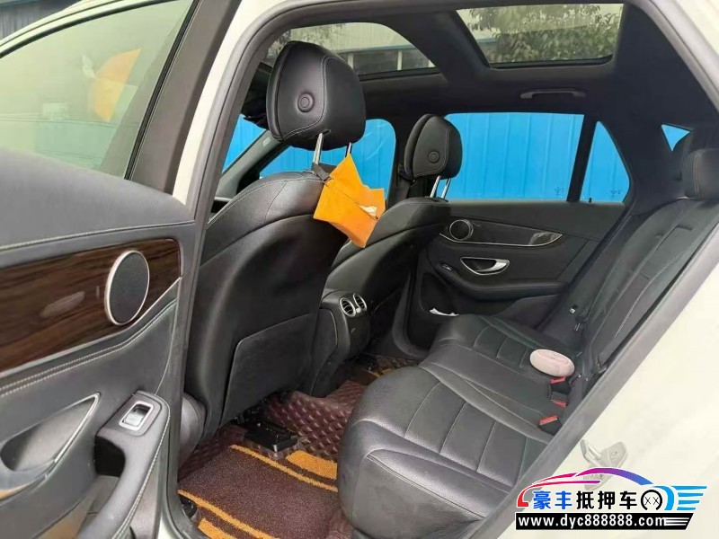 18年奔驰GLC轿车抵押车出售