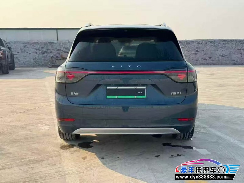 24年华为问界轿车抵押车出售