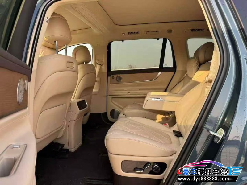 24年华为问界轿车抵押车出售