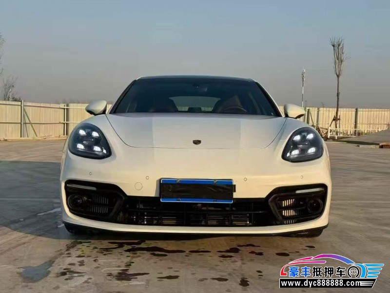抵押车出售24年保时捷帕纳梅拉轿车