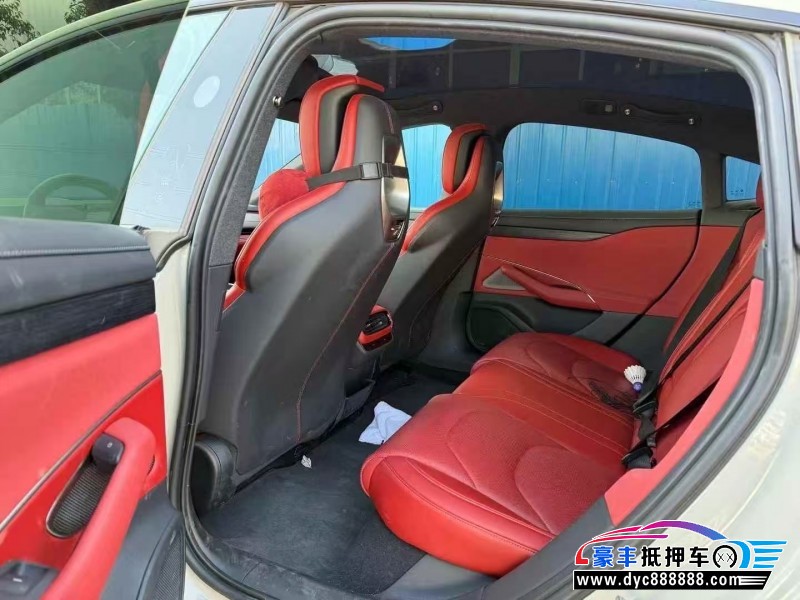 24年小米SU7轿车抵押车出售