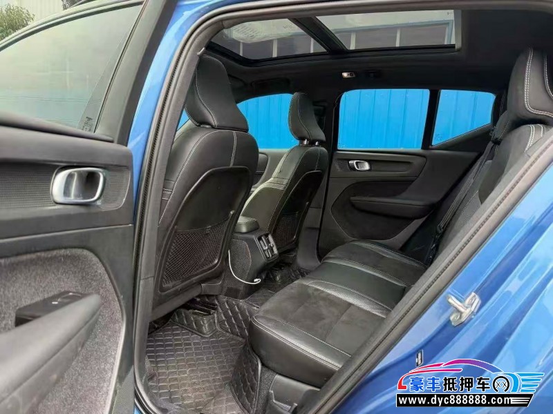 19年沃尔沃XC40轿车抵押车出售