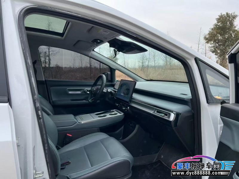 23年埃安Y轿车抵押车出售