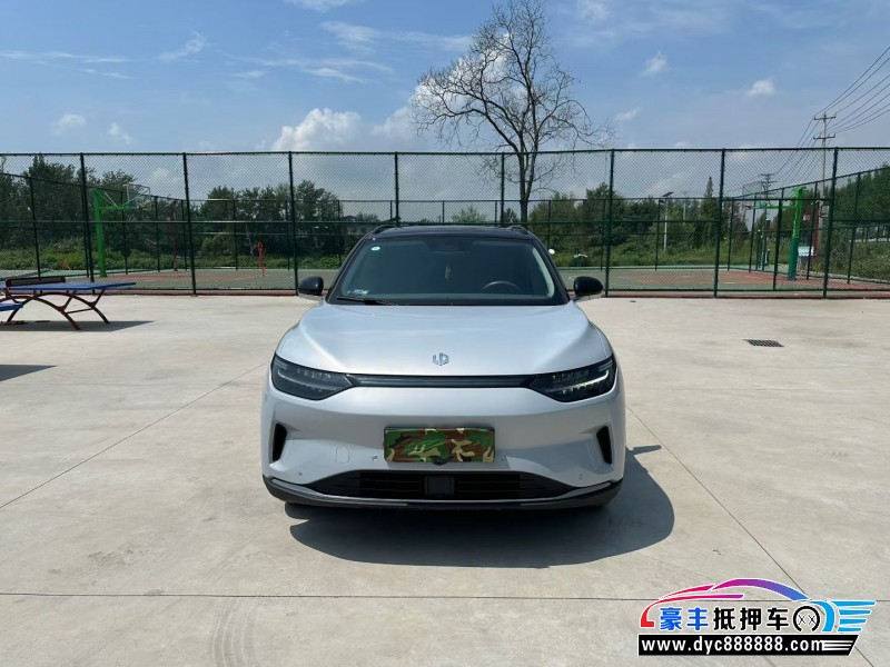 抵押车出售22年零跑C11轿车