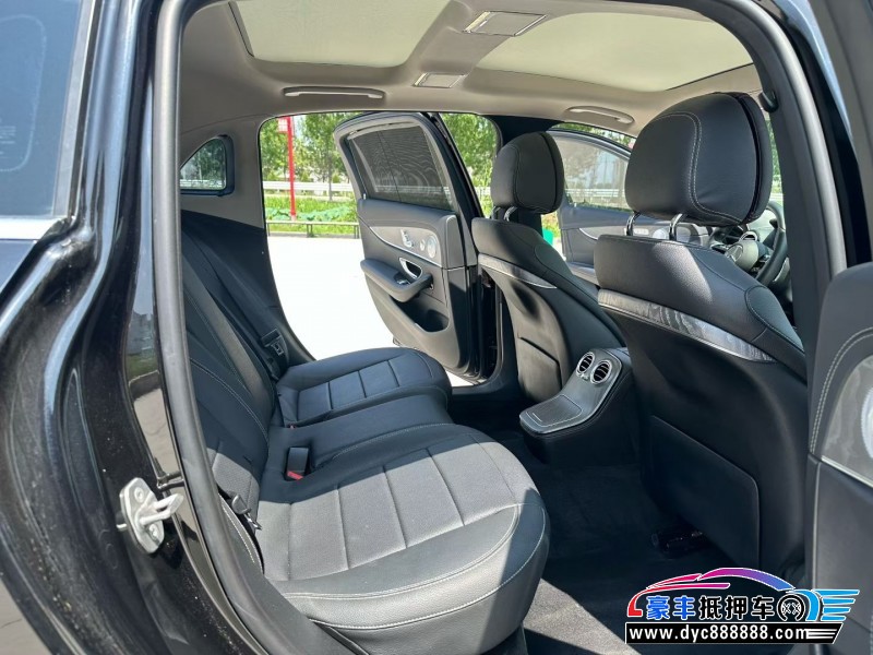 21年奔驰E轿车抵押车出售