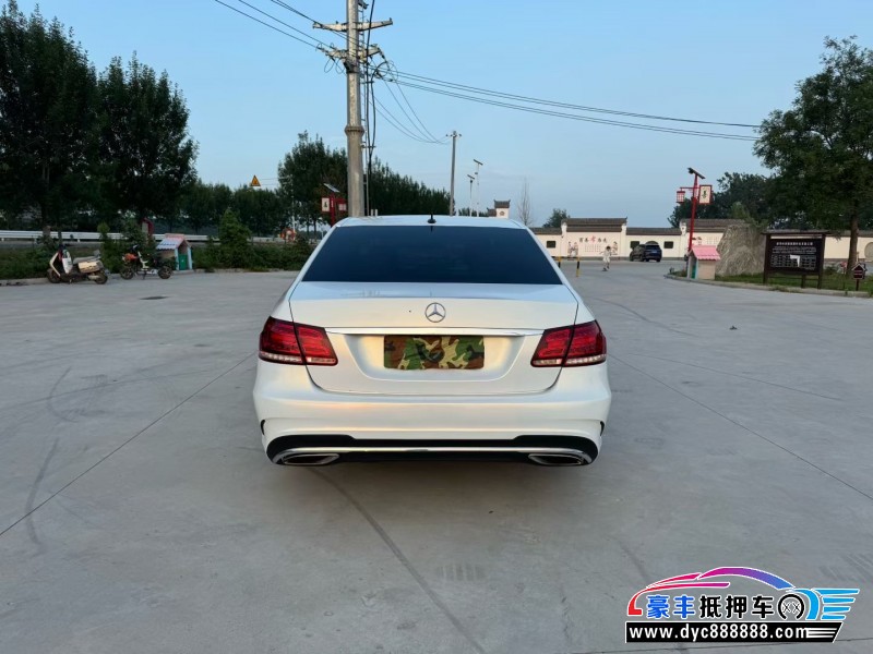 14年奔驰E轿车抵押车出售