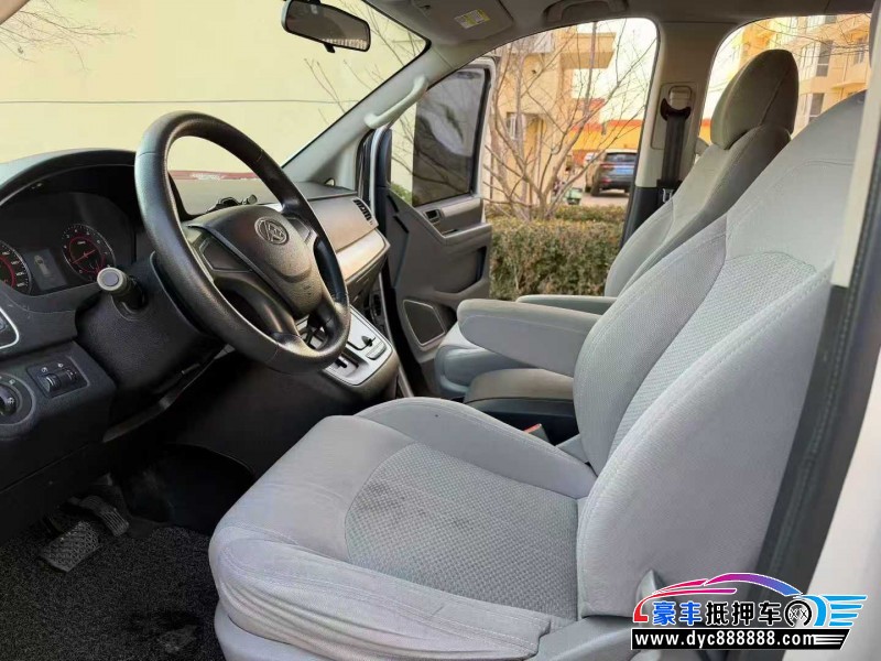 18年上汽大通G10轿车抵押车出售