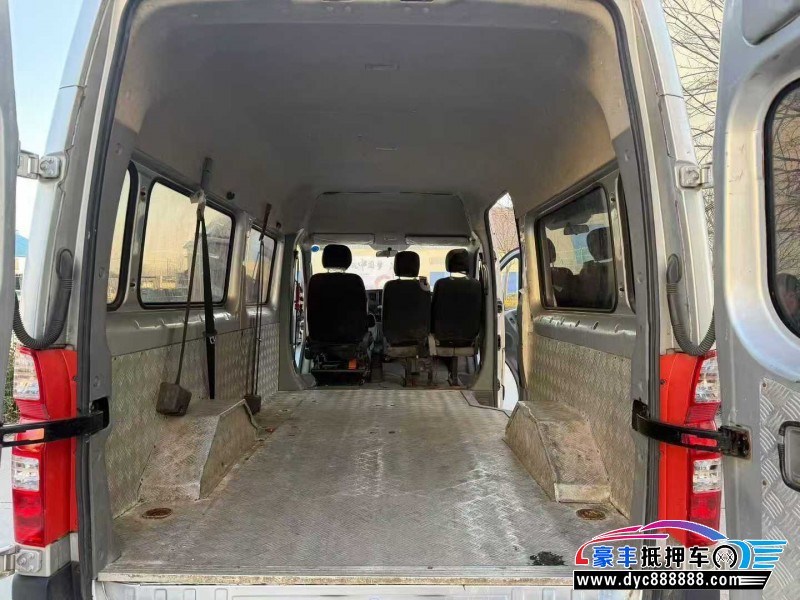 20年福田图雅诺轿车抵押车出售