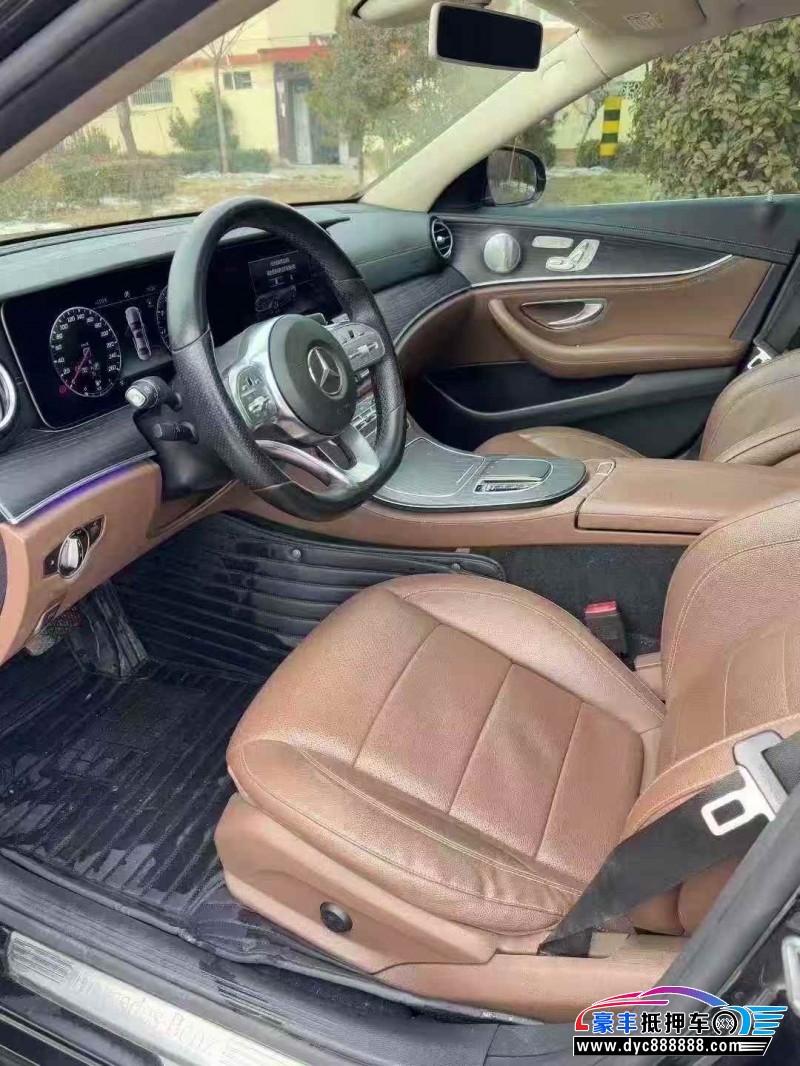 19年奔驰E轿车抵押车出售