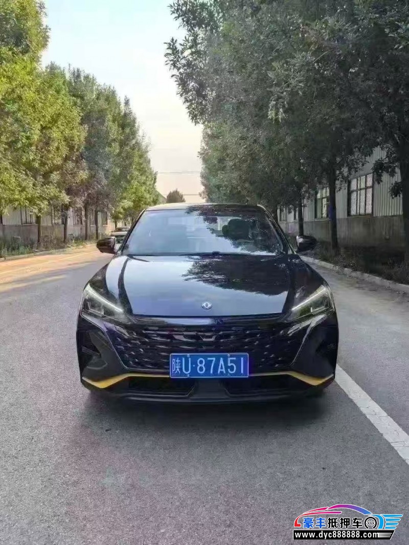 抵押车出售25年东风风神奕炫轿车