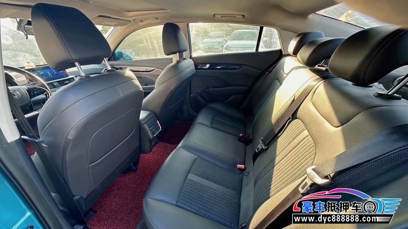 20年东风风神奕炫轿车抵押车出售