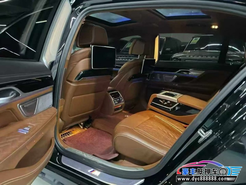 21年宝马7系轿车抵押车出售