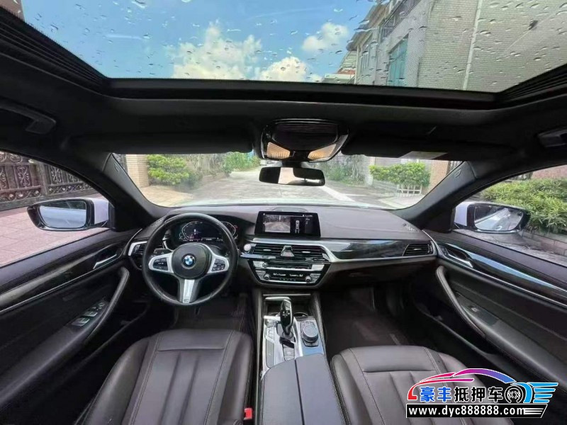 20年宝马5系轿车抵押车出售