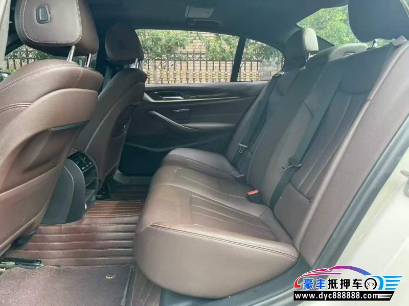 20年宝马5系轿车抵押车出售