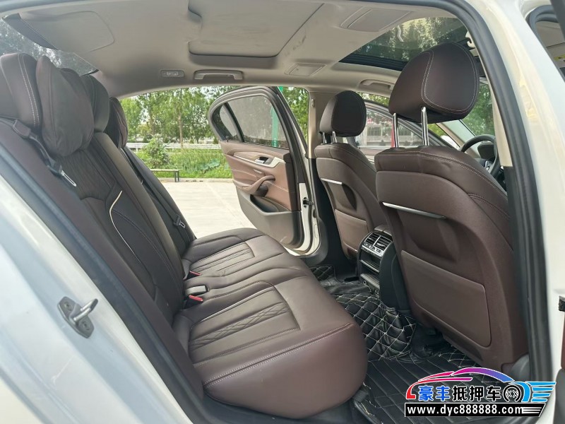 20年宝马5系轿车抵押车出售