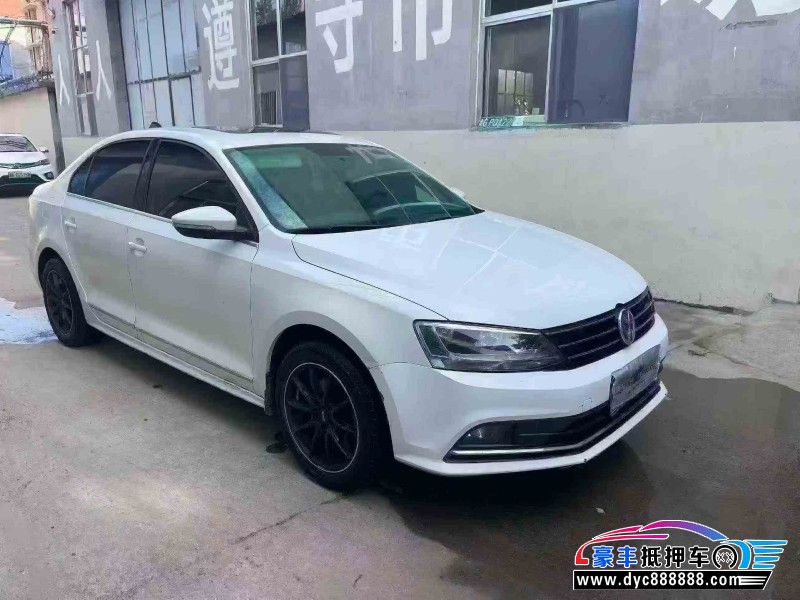 16年大众速腾轿车抵押车出售