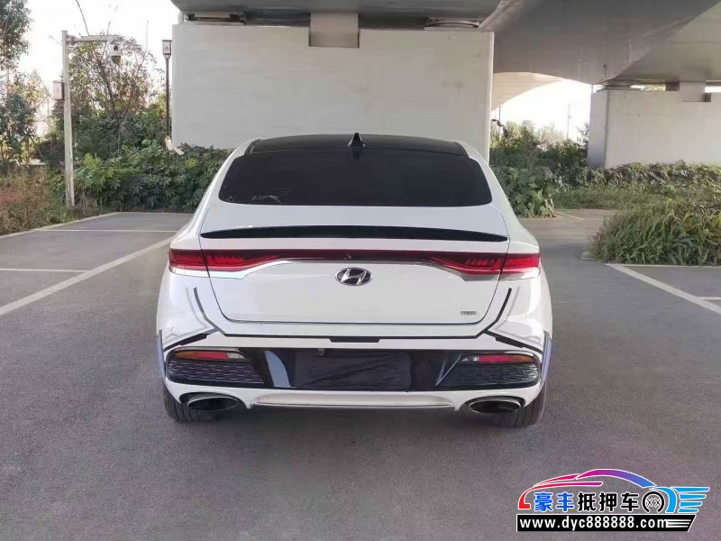 18年现代菲斯塔轿车抵押车出售