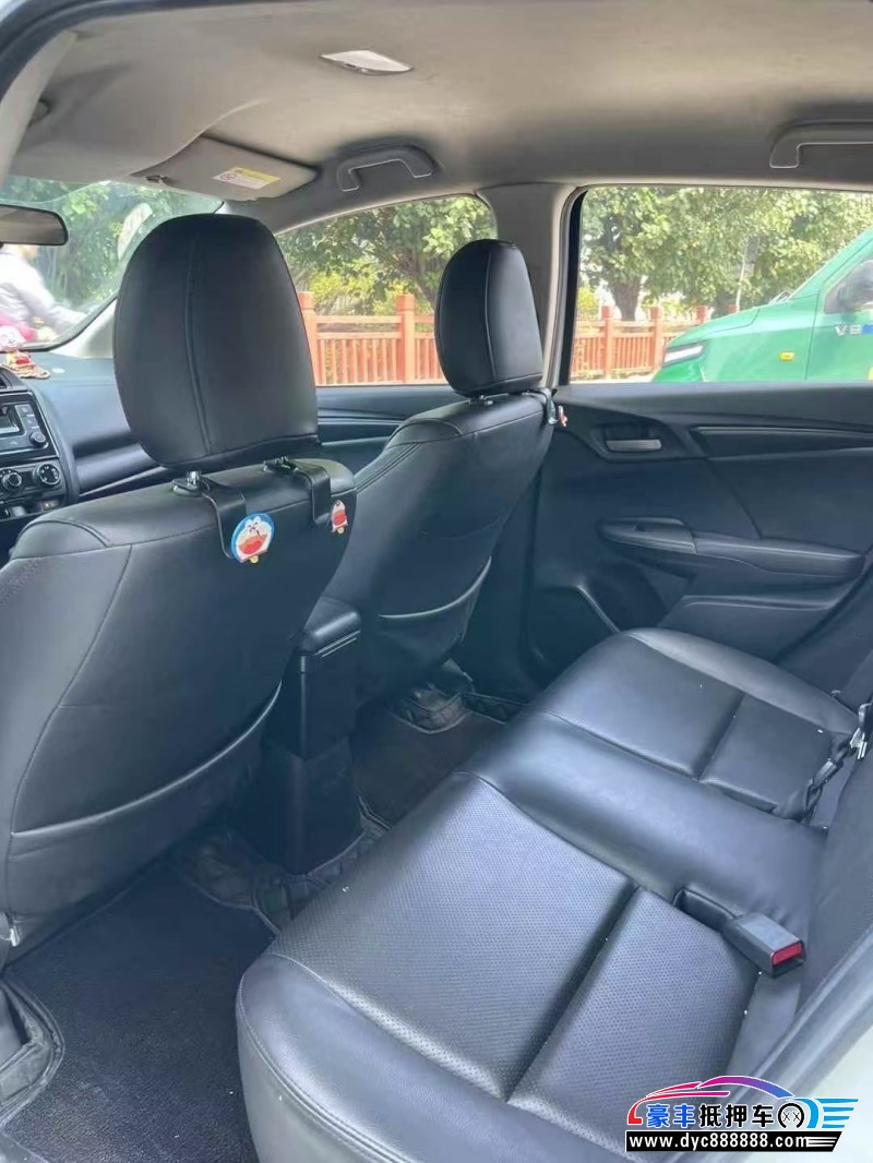 19年本田飞度轿车抵押车出售