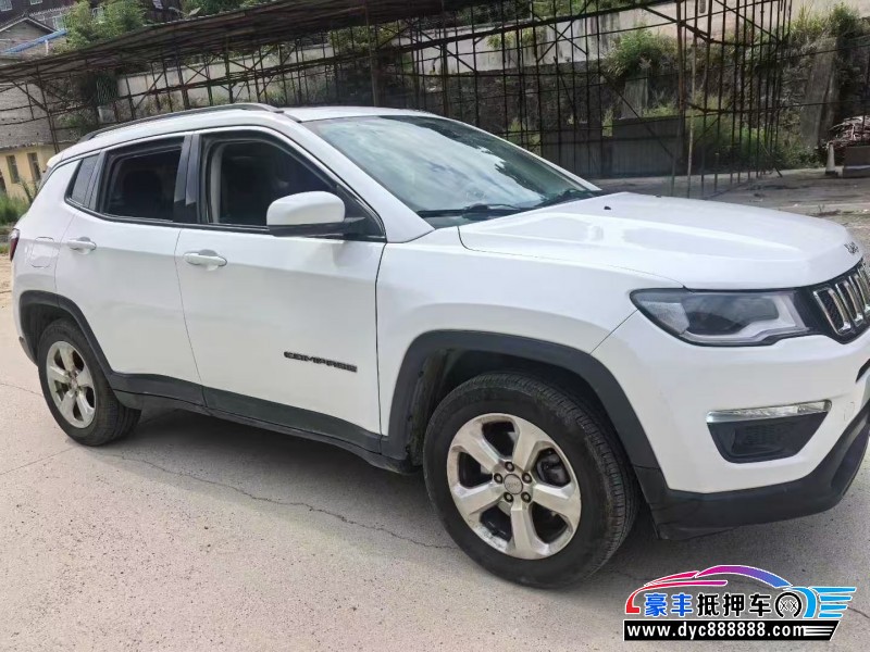 18年Jeep指南者轿车抵押车出售