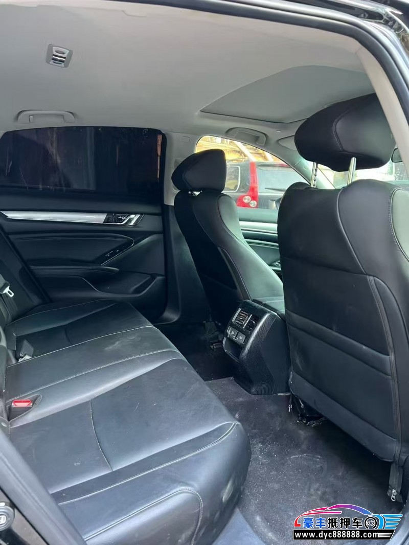 21年本田雅阁轿车抵押车出售