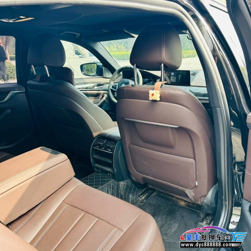 20年宝马5系轿车抵押车出售