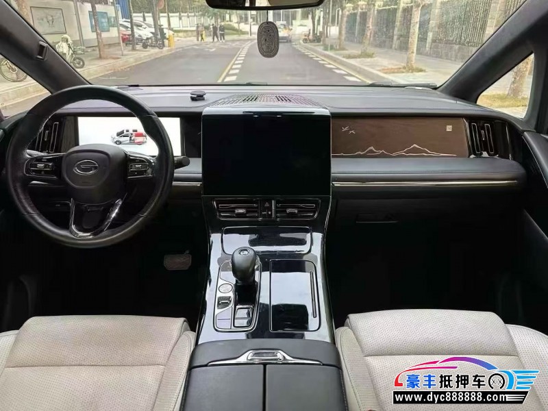 23年传祺M8轿车抵押车出售