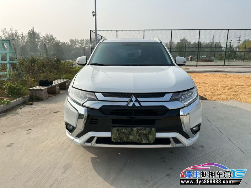 22年三菱欧蓝德轿车抵押车出售