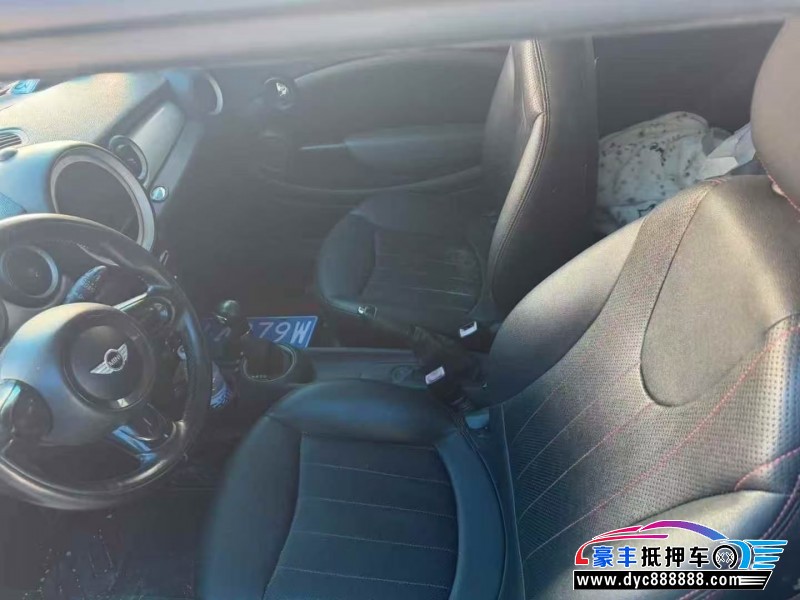 12年宝马MINISUV抵押车出售