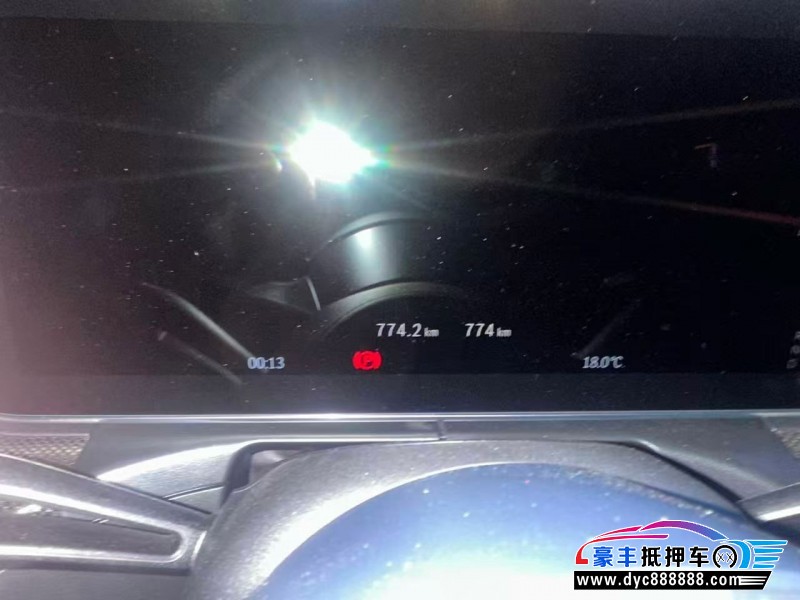 26年奔驰C轿车抵押车出售