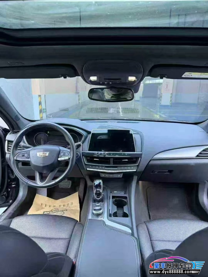 21年凯迪拉克CT5轿车抵押车出售