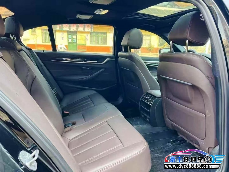 20年宝马5系轿车抵押车出售