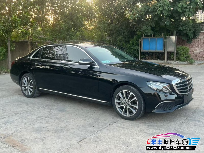 19年奔驰E轿车抵押车出售