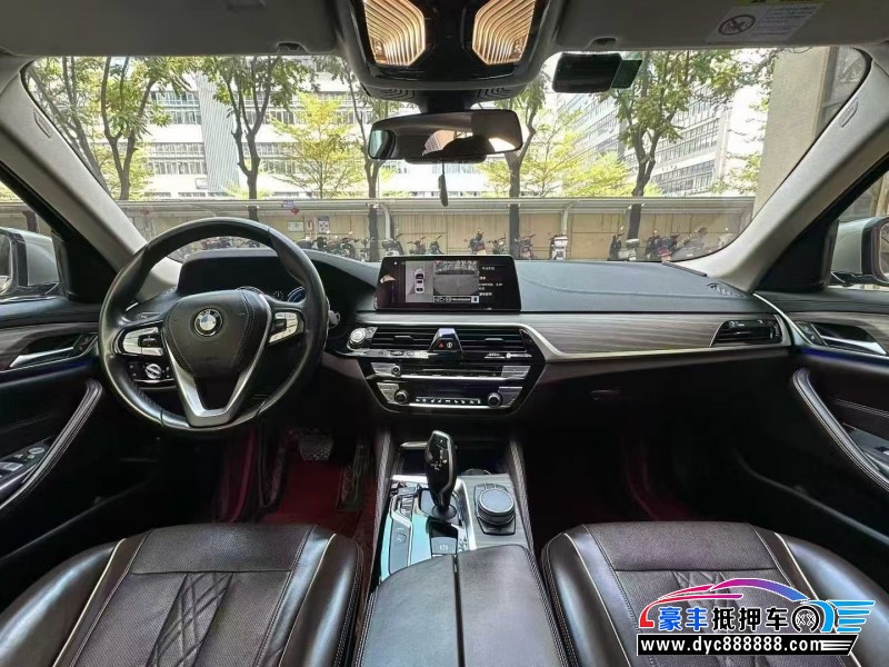 18年宝马5系轿车抵押车出售