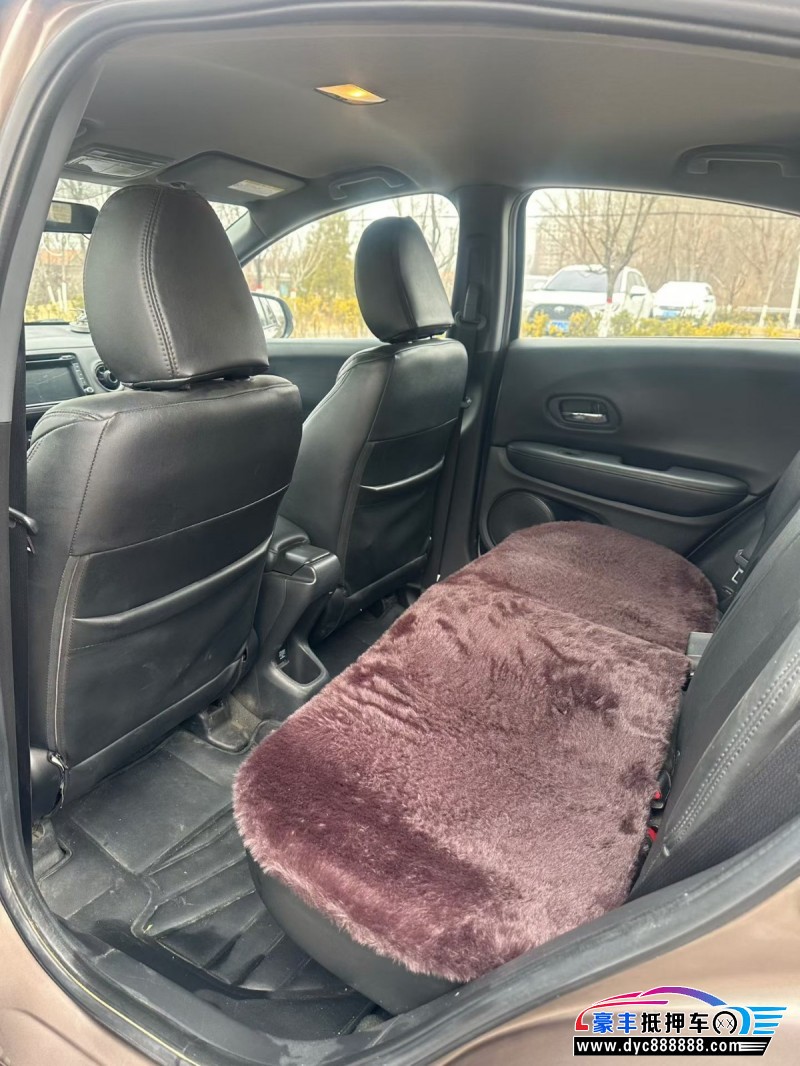 16年本田XRV轿车抵押车出售