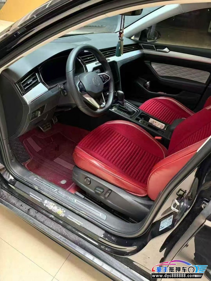 24年大众迈腾轿车抵押车出售